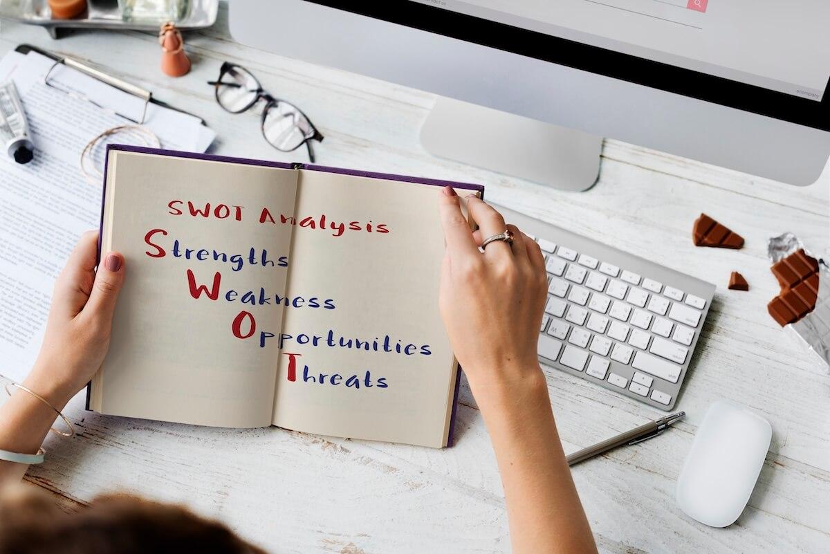 SWOT Analizi ile Kariyer Basamaklarını Nasıl Güçlendirirsin?